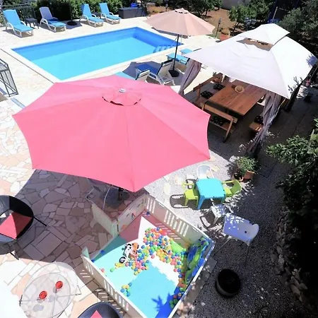 Luxury Beachfront With Pool For Two Families Villa