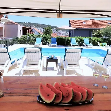 Luxury Beachfront With Pool For Two Families *