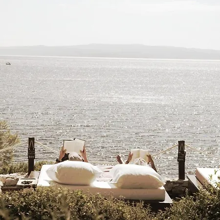 Luxury Beachfront With Pool For Two Families Villa Okrug Gornji